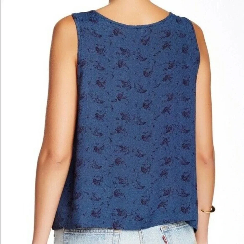 Free People Look Through Printed Crinkle Sleeveless Round Neck Top Blue Size XS